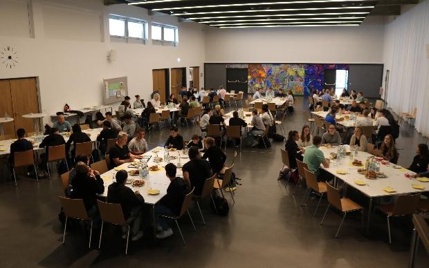 Schüler aller Heubacher Schulen beteiligten sich rege beim Politischen Frühstück